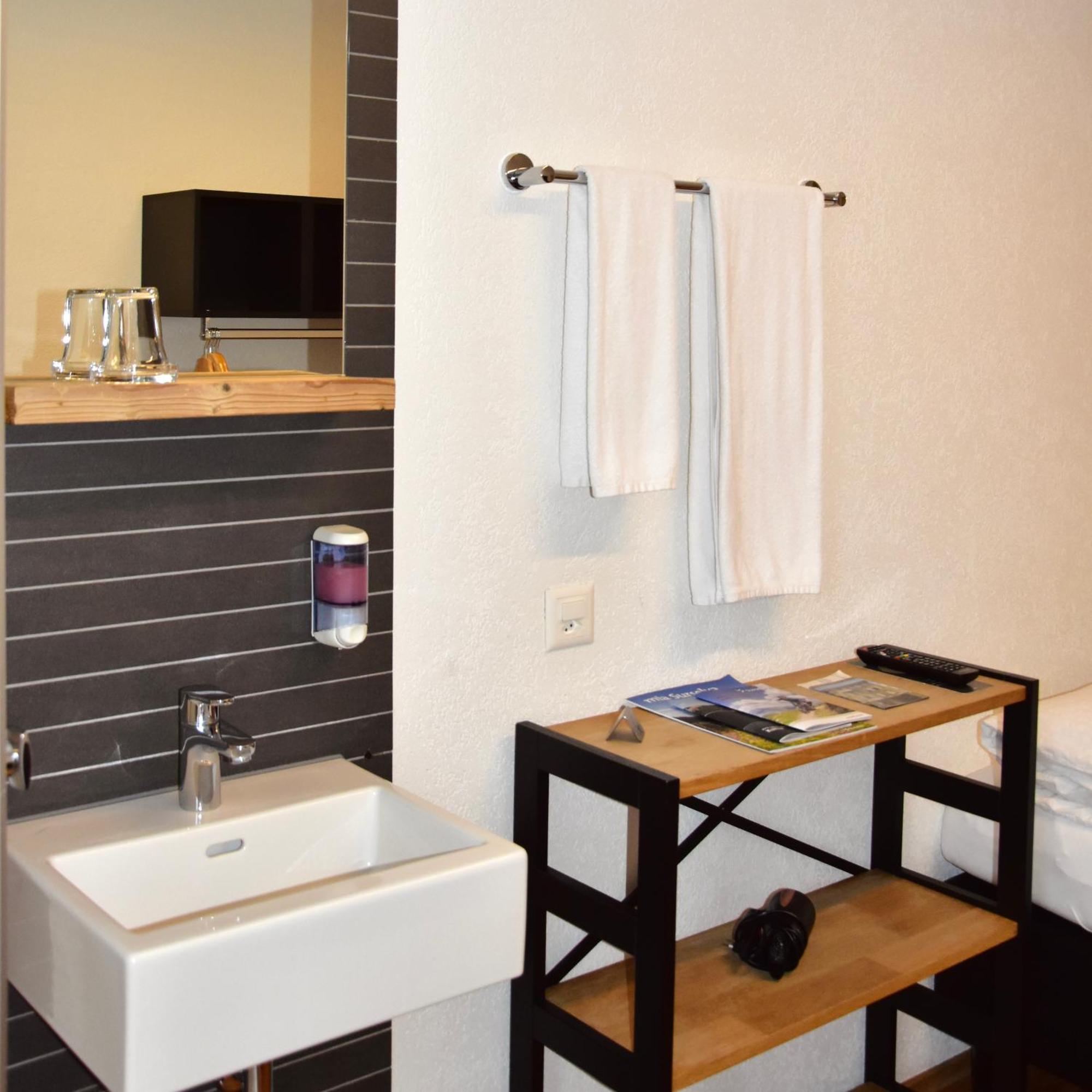 Ilanz/Glion Hotel Raetia מראה חיצוני תמונה