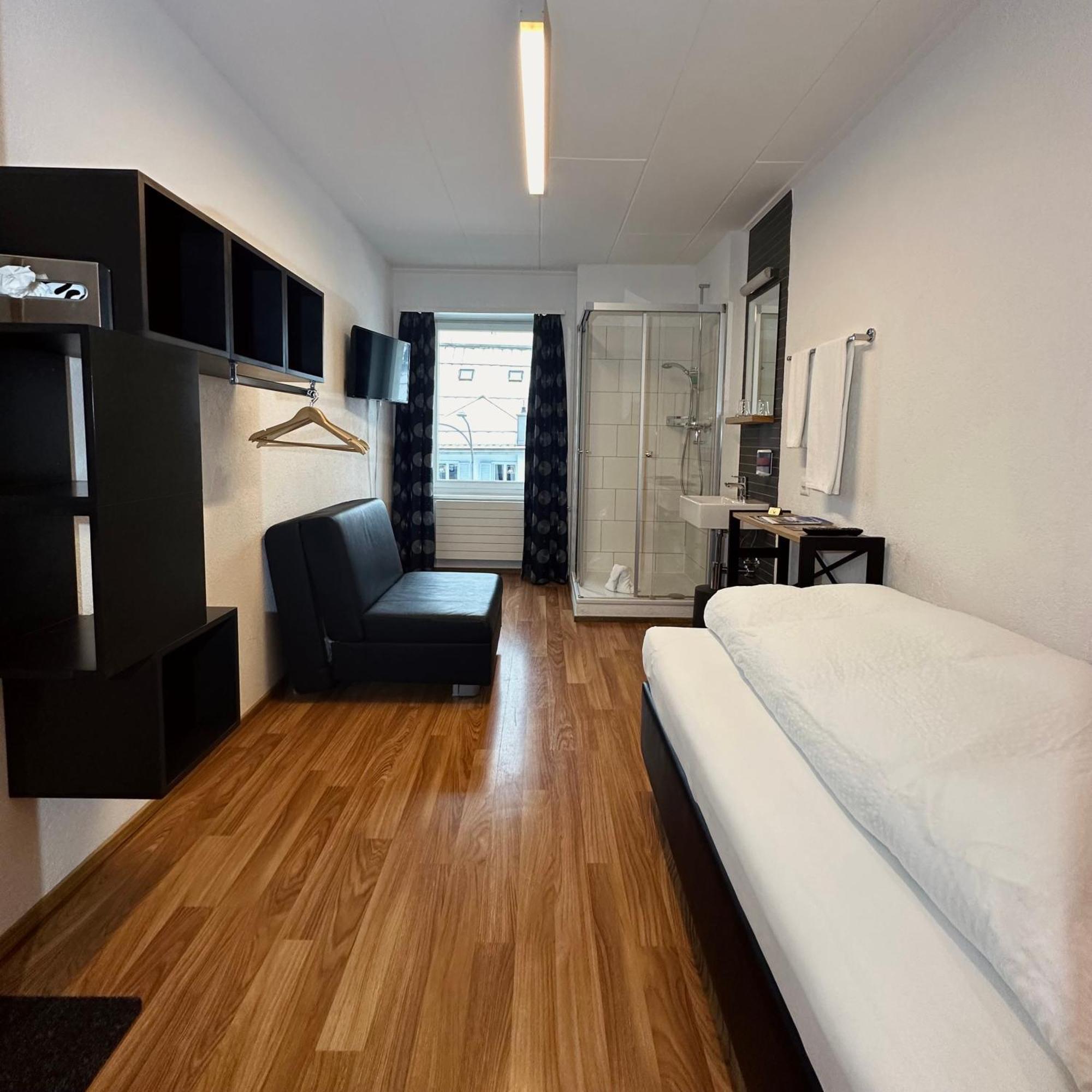 Ilanz/Glion Hotel Raetia מראה חיצוני תמונה